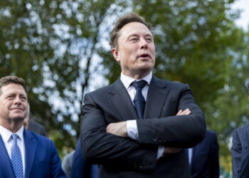 Hegseth zbulon ndryshimet e reja teksa Musk udhëheq projektin e Pentagonit për të ardhmen e luftës