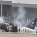 Houthit godasin aeroportin e Riadit, 3 të vdekur dhe disa të plagosur