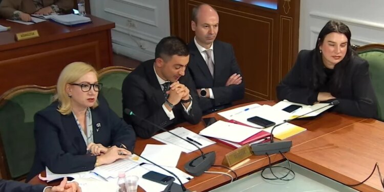 Imuniteti i Guvernatorit të Bankës së Shqipërisë — Zaçaj: Arrest për krime, jo për funksion; Gjiknuri: tepërt