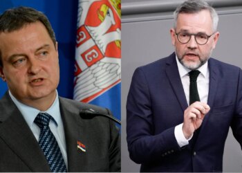 Ish-ministri gjerman reagon Daçiç: Flamuri serb në Prizen; rruga çon në luftë, BE s'jep më para për Serbinë