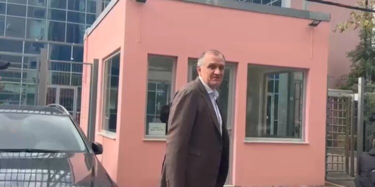 Ish-ministri i Shëndetësisë Beqaj sërish në GJKKO pa avokat, vazhdon bojkotin
