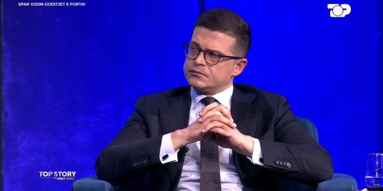 Ish-minstri Vengu: Mund të ketë tenderë pa garë, tregon si funksionojnë kontratat dhe partneritetet ushtarake