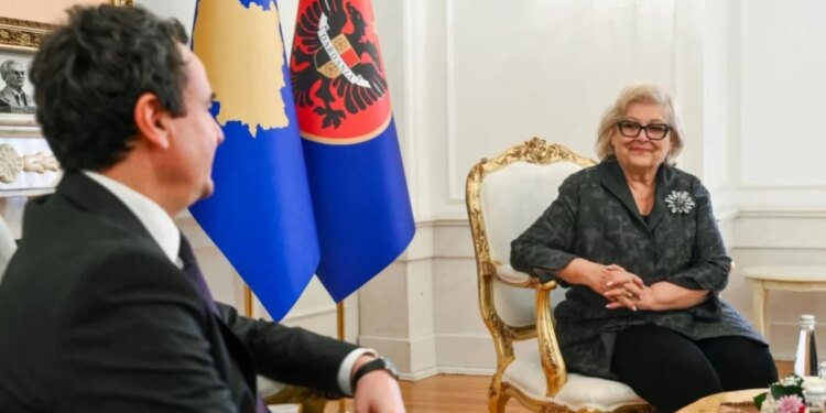 Justina Shiroka Pula, ish-ministrja e Thaçit që u bë zgjidhje për Kurtin në një moment kyç të Kosovës