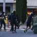 Kaos në Bilbao: Incidente, arrestime pas anulimit nga influencuesi i ekstremit të djathtë; të kapuçur dogjën makina