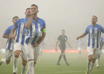 Kryeqyteti ngjyroset bardheblu, Tirana triumfon 1-3 ndaj Partizanit në derbin e parë të sezonit