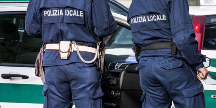 Kush vjedh do t’i vrasim gjithë familjen, mesazhe tronditëse në dyqanin italian, denoncohet pronari