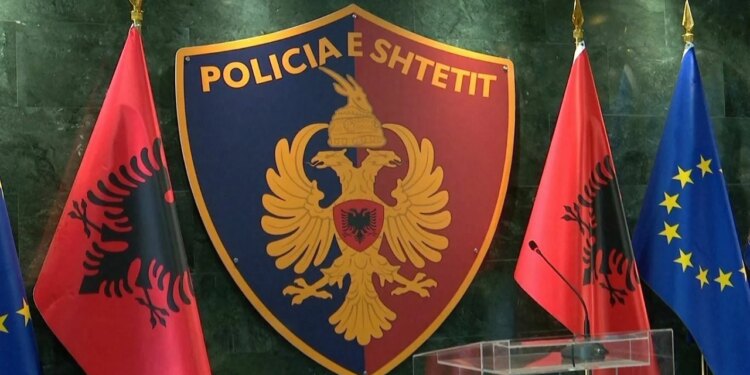 LAJM I FUNDIT: Mesazhe kërcënuese Sot bombë në disa ndërtesa, kjo është vetëm fillimi, reagon Policia e Shtetit