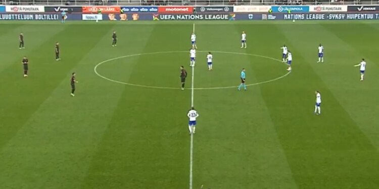 Live Finlandë-Shqipëri: Nis pjesa e dytë në Helsinki, Maran largon Manajn e fut Dakun (Video)