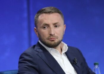 Lotari e kaosit apo demokraci?