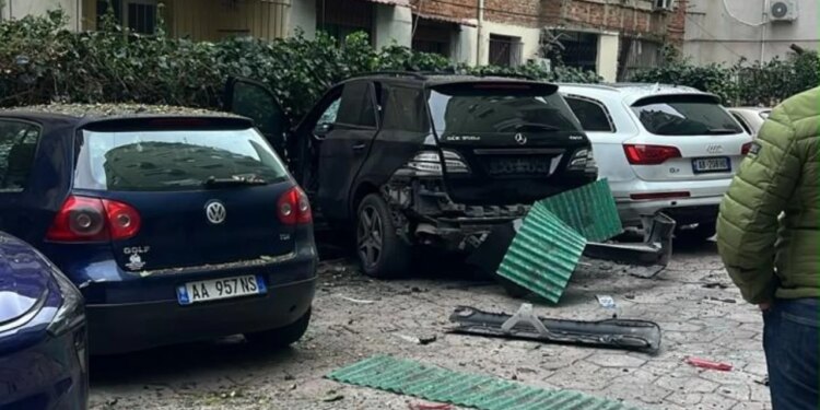 Makinës së avokatit Idajet Beqiri i vendoset tritol në Tiranë