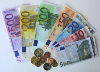 Mali i Zi rrit pagën minimale nga 1,000 në 1,400 euro; ministri: do qarkullojnë deri në 1 miliard