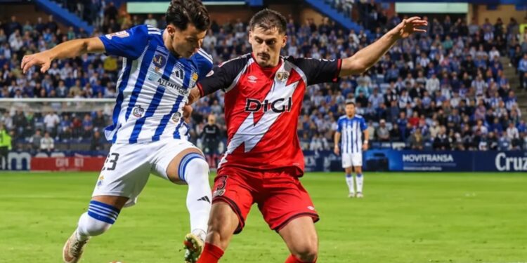 Marash Kumbulla pati një debutim të shkëlqyer dhe i hap punë trajnerit të Rayo Vallecano