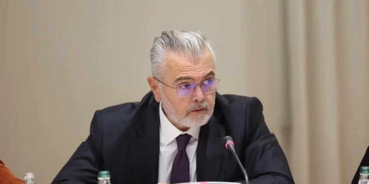 Masat që Gogu propozon për fëmijët që shoqërohen nga policia në protestat e dhunshme