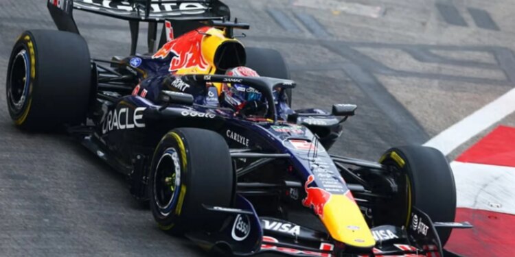 Max Verstappen i pandalshëm pas Garës Sprint fiton edhe pole position në Singapor
