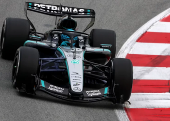 Mercedes tallet me Ferrarin në rrjetet sociale, por del huq, fshin gjithçka pas tërheqjes së Russell