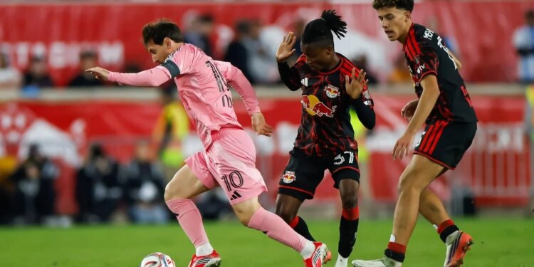 Messi në fushë, por ylli i mbrëmjes Adri Mehmeti, 17-vjeçari shqiptar, merr vlerësimin maksimal