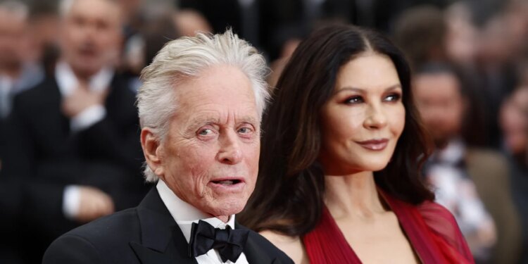 Michael Douglas përshkruan krizën me Catherine Zeta-Jones: U ndamë për të shpëtuar martesën