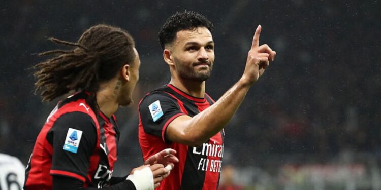 Milan fiton me drithërima, gjunjëzon Atalantën e Maurizio Sarrit