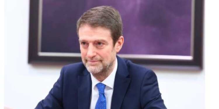 Ministri i Jashtëm Ferit Hoxha uron Justina Shiroka-Pulën: Shqipëria do të qëndrojë pranë Kosovës