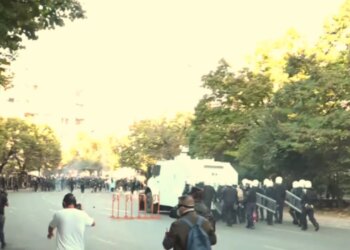 Ministria e Shëndetësisë: Nuk ka humbje jete; lënduarit në protestë: një polic, një minoren, një përfaqësues i medias