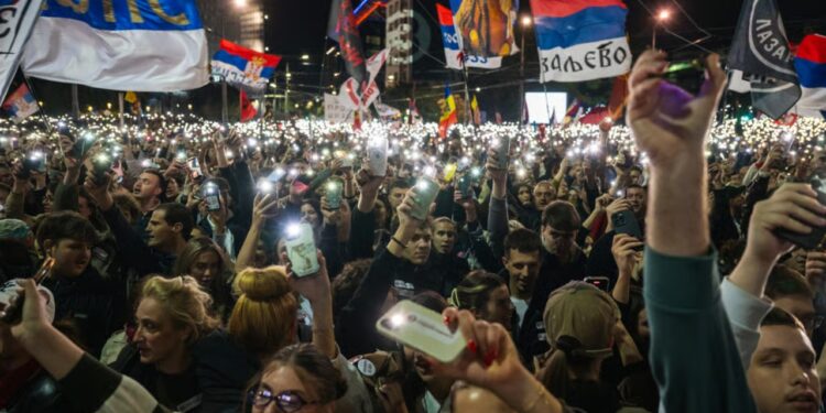Mirë me SHBA e BE-në, mirë me Rusinë e Kinën: plani i Listës Studentore serbe