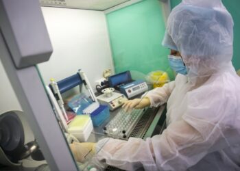 Murtaja pneumonike në Siberi: Vdes një punonjëse 28-vjeçare në një laborator mjekësor, 200 persona në karantinë