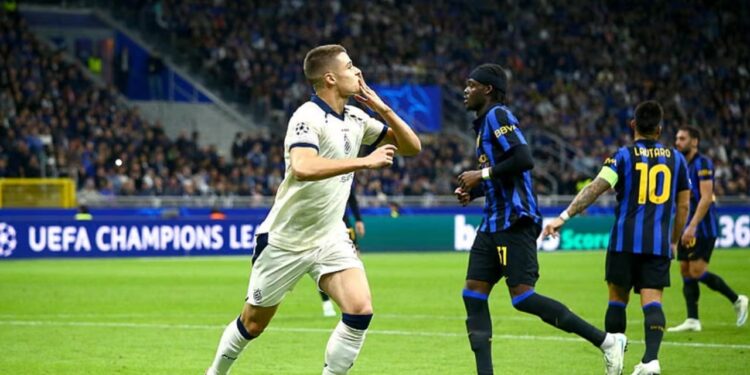 Nata e surprizave në Champions: Interi dorëzohet ndaj Brugge, Napoli humbet, Barcelona e Arsenal triumfojnë