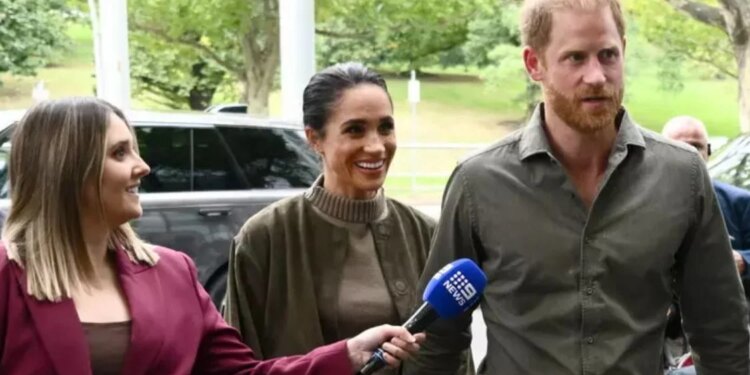 Në Britani, Princi Harry dhe Meghan rikthehen në angazhimet publike; zbulohet vendi i Krishtlindjeve