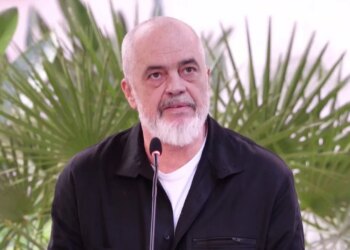 Nga Sazani te KAYO dhe Milot-Balldren — Rama prezanton Pasqyra Flamingo; dosja e parë është Zvërneci