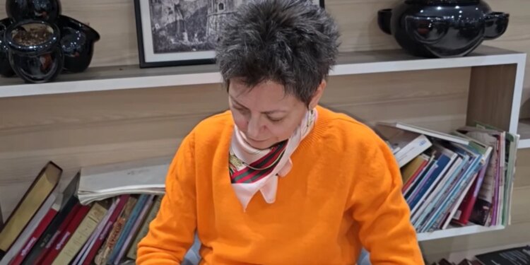Nga kanceri te poezia e jetës: Paulina Nako rrëfen betejën me kancerin e gjirit, e kthen në libër