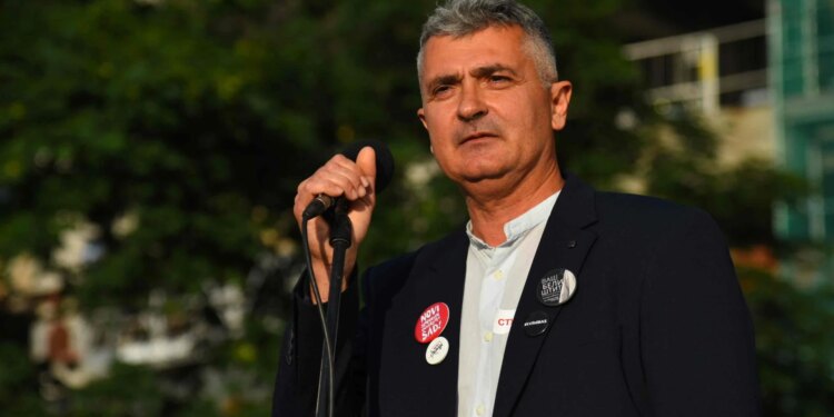 Një kardiolog në krye të Listës Studentore — kush është kryeministri i ri i Serbisë
