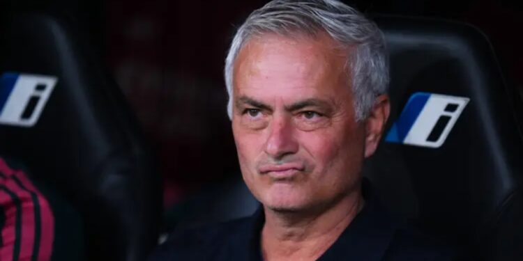 Nuk e di a do jemi gjallë kur të dalë vendimi / Mourinho nuk kursehet: Kur erdha luftuam Negreiras