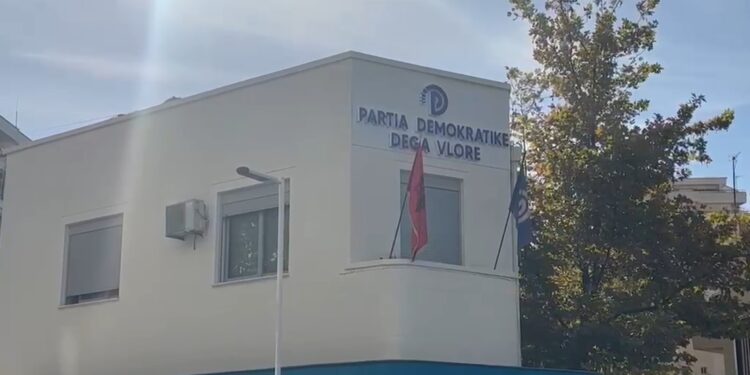 PD mobilizon mbështetësit në jug; qindra nga Vlora drejt protestës në Tiranë