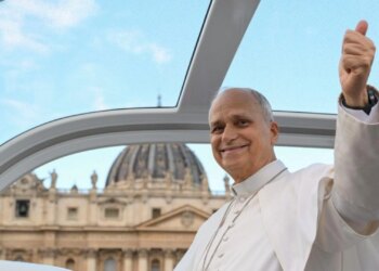 Papa Leone XIV rikthehet te besimtarët pas operacionit: Faleminderit për lutjet tuaja