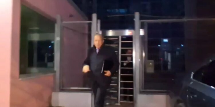 Pas 7 orësh në SPAK, Behgjet Pacolli: kam bërë denoncim për aeroportin e Vlorës