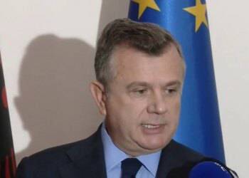 Pas mbledhjes së PS-së, Balla: Gjaku i policëve, gjak i shtetit; të miturit mos përdoren mish për top