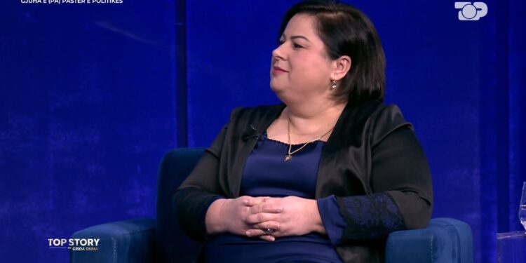 Pedagogia Elena Kocaqi në Top Story: Në politikë duhen profesionistë; tregu politik nuk preferon specialistë, anon nga aventura