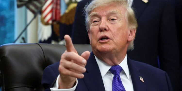 Po kryejmë hetime — Sulm ndaj fluturimit të FlyDubai, Trump: Nëse Irani është përgjegjës, do ta godasim shumë fort