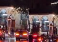 Policia arreston me forcë dhe shoqëron disa protestues edhe brenda xhamisë Et’hem Beu