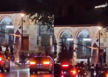 Policia arreston me forcë dhe shoqëron disa protestues edhe brenda xhamisë Et’hem Beu