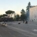 Policia detyrohet të tërhiqet; protestuesit tentojnë të hyjnë në goditën e kryesisë së Kuvendit