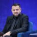 Populli po injorohet: Luiz Ejlli në Top Story: 3 kazanë shpërqendrojnë nga protesta; deputetët e ministrat heshtin