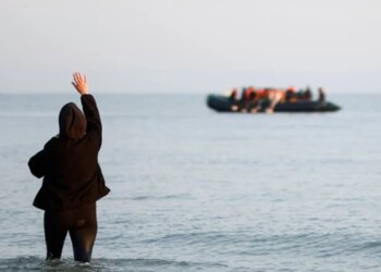 Pothuajse çdo grua është përdhunuar, zbulon Ministrja britanike Shabana Mahmood për tmerrin e grave në Kanal me gomone