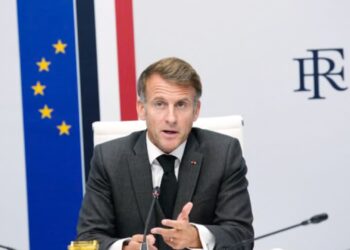 Presidenti Marcon ashpërson kufizimet ndaj protestave në Francë dhe fajëson të majtën radikale për trazirat