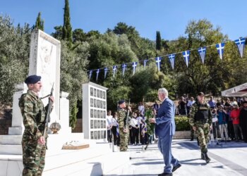 Presidenti grek: Çamët bashkëpunuan me pushtuesit, lidh historinë e Çamërisë me integrimin në BE; reagimi: Nuk mohohet realiteti