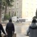 Protesta e përshkallëzuar në Tiranë: Protestuesit mblidhen para Kryeministrisë, policia i shpërndan me gaz lotsjellës