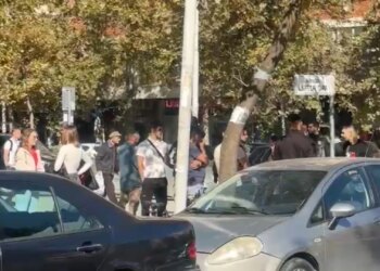 Protesta në Vlorë dështon; studentët nuk i bashkohen, disa kundërshtojnë ndërprerjen e mësimit