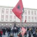 Protesta para Kryeministrisë: Nis hedhja e kapsollave, policia përgatit autobotët