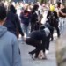 Protesta para Ministrisë së Arsimit, të rinjtë hedhin gurë drejt godinës