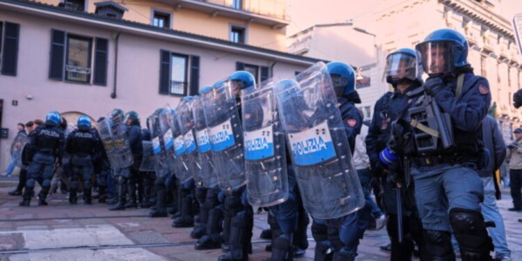 Protestat në Itali: 9 të arrestuar, 371 të shoqëruar në komisariat, përfshirë 110 të mitur